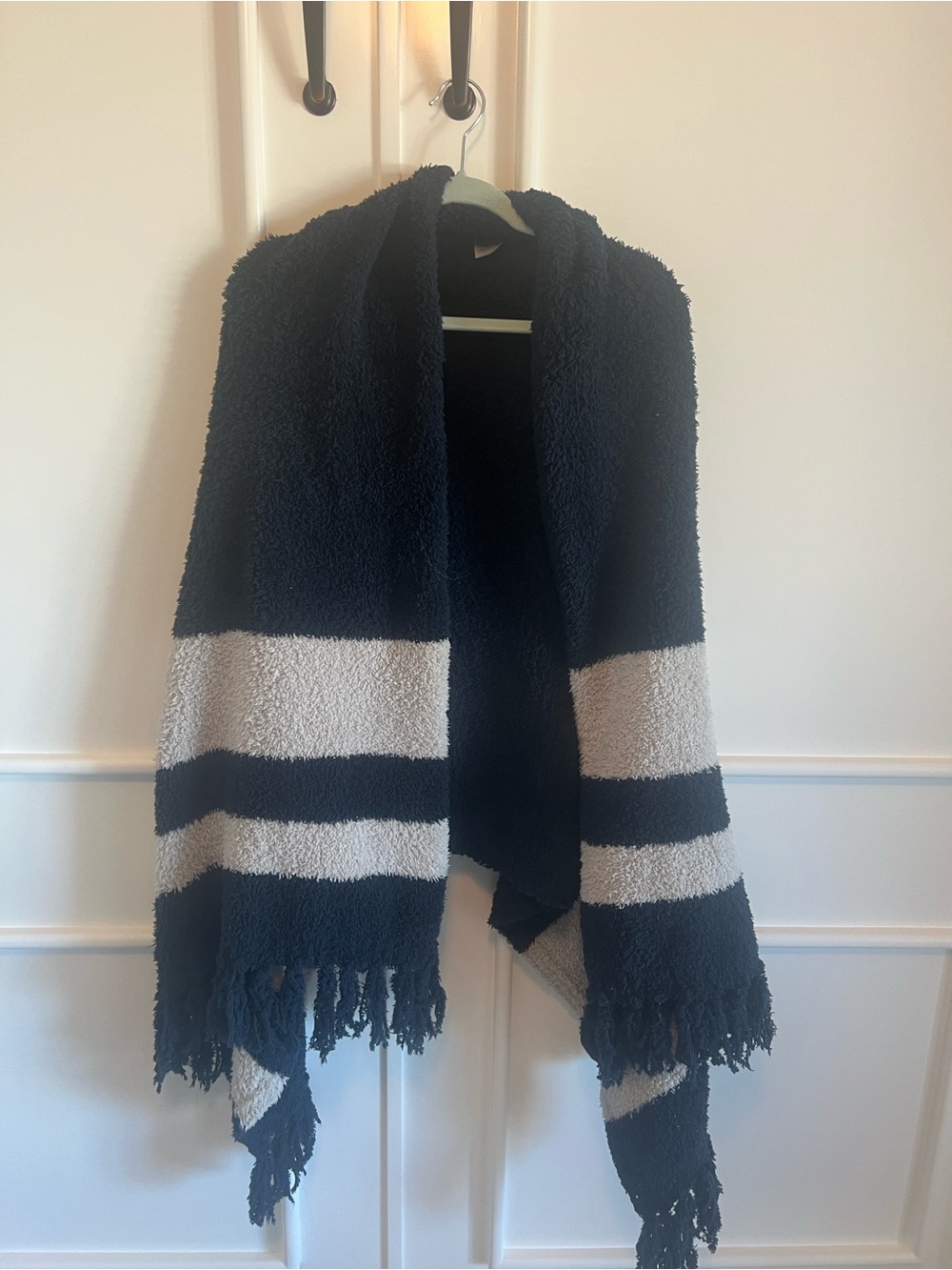Barefoot Dreams navy and cream Women's Sweater Wrap